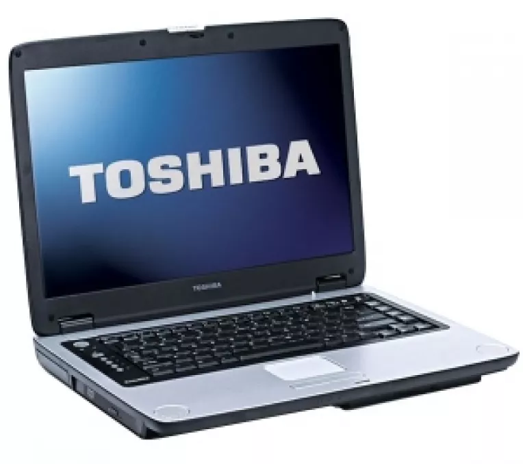 Ambitii de scriitor: Peste vara, Dan Voiculescu a lucrat la un laptop Toshiba doua carti