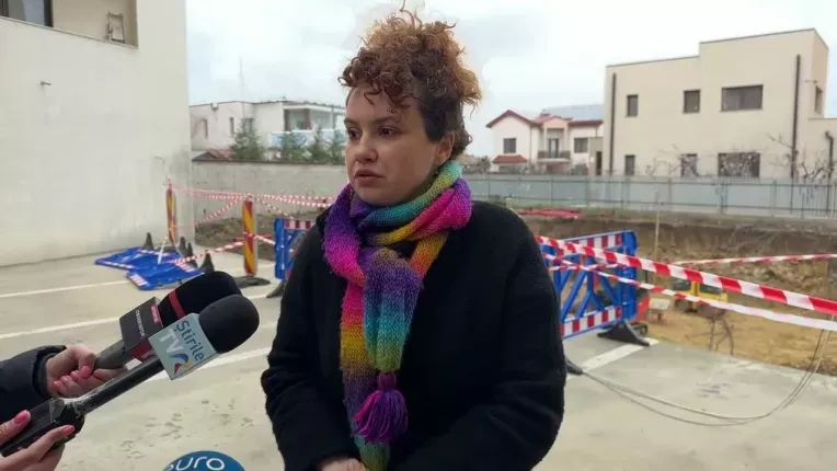 Blocuri din Constanta, in pericol. Locatarii se tem ca a fost afectata structura de rezistenta