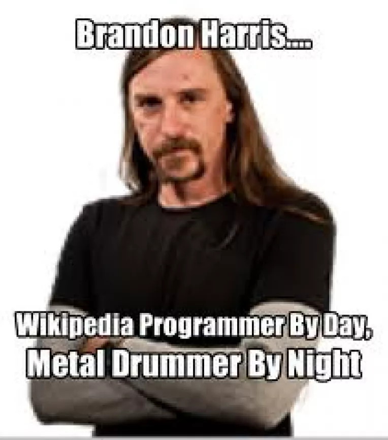 Brandon Harris, programatorul Wikipediei, indeamna cititorii sa faca donatii 