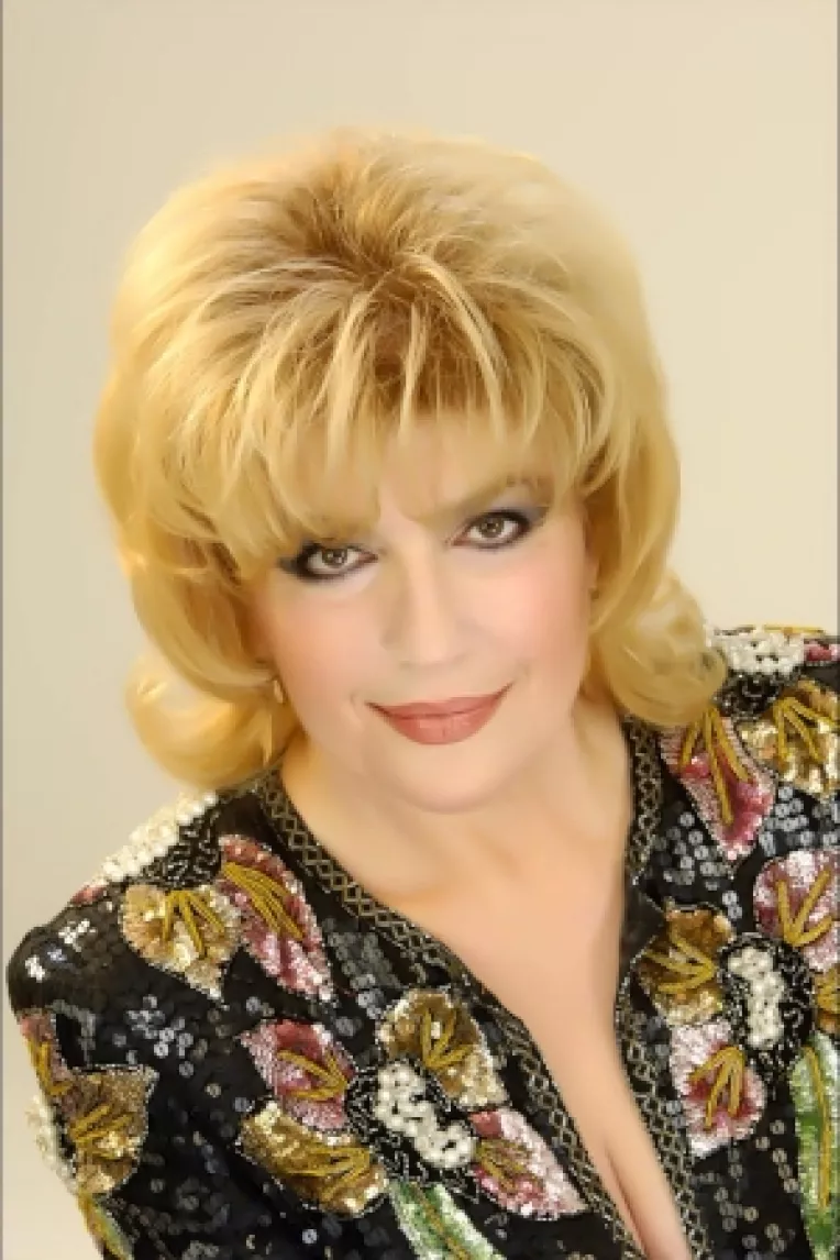 Corina Chiriac a lansat un dublu album la Magazinul Muzica