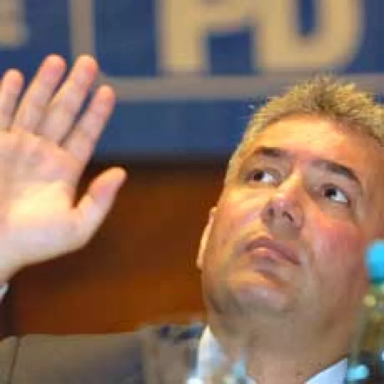 Emil Boc strange sustinatori populari