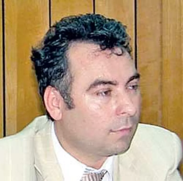 "Jean Paul Tucan a batut palma cu PDL"