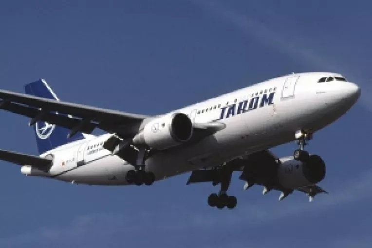 Tarom a anulat 51 de curse pe perioada sumitului NATO