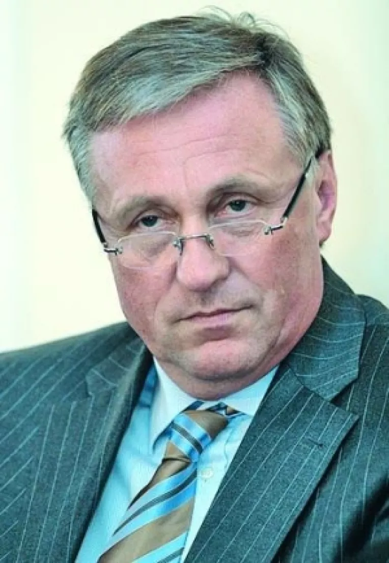 Tehnocratul Ficher il va inlocui pe Topolanek