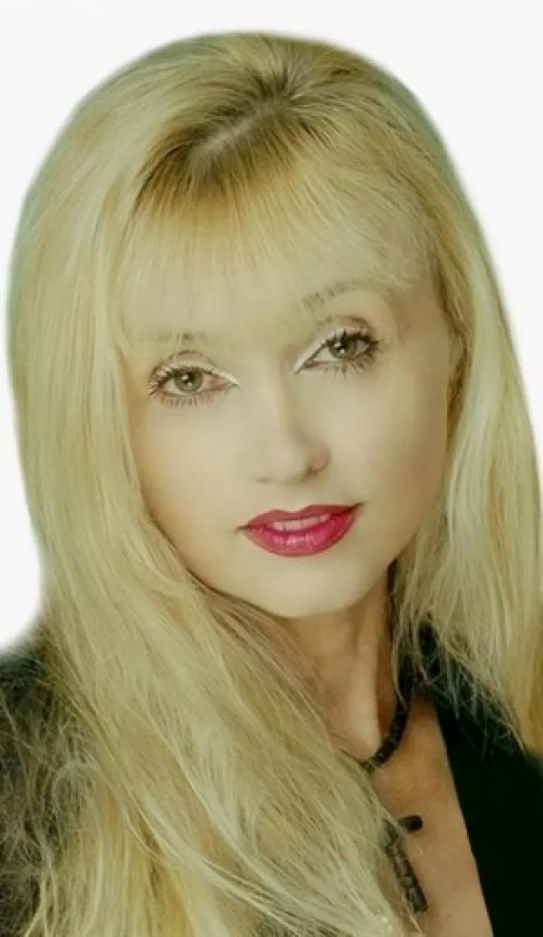 Un marinar in drept constitutional da foc valurilor