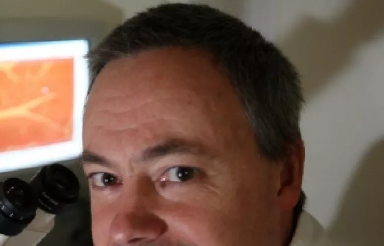 Un reputat cercetator european a fost gasit mort in timpul unui bizar joc erotic de autosatisfacere