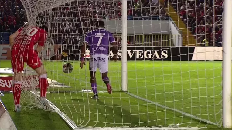 UTA - Rapid 2-2. Giulestenii au condus de doua ori, dar au primit si un gol nevalidat